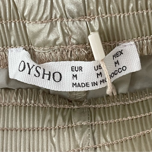 OYSHO Gold Metallic Shiny Shorts Size M - Picture 5 of 8